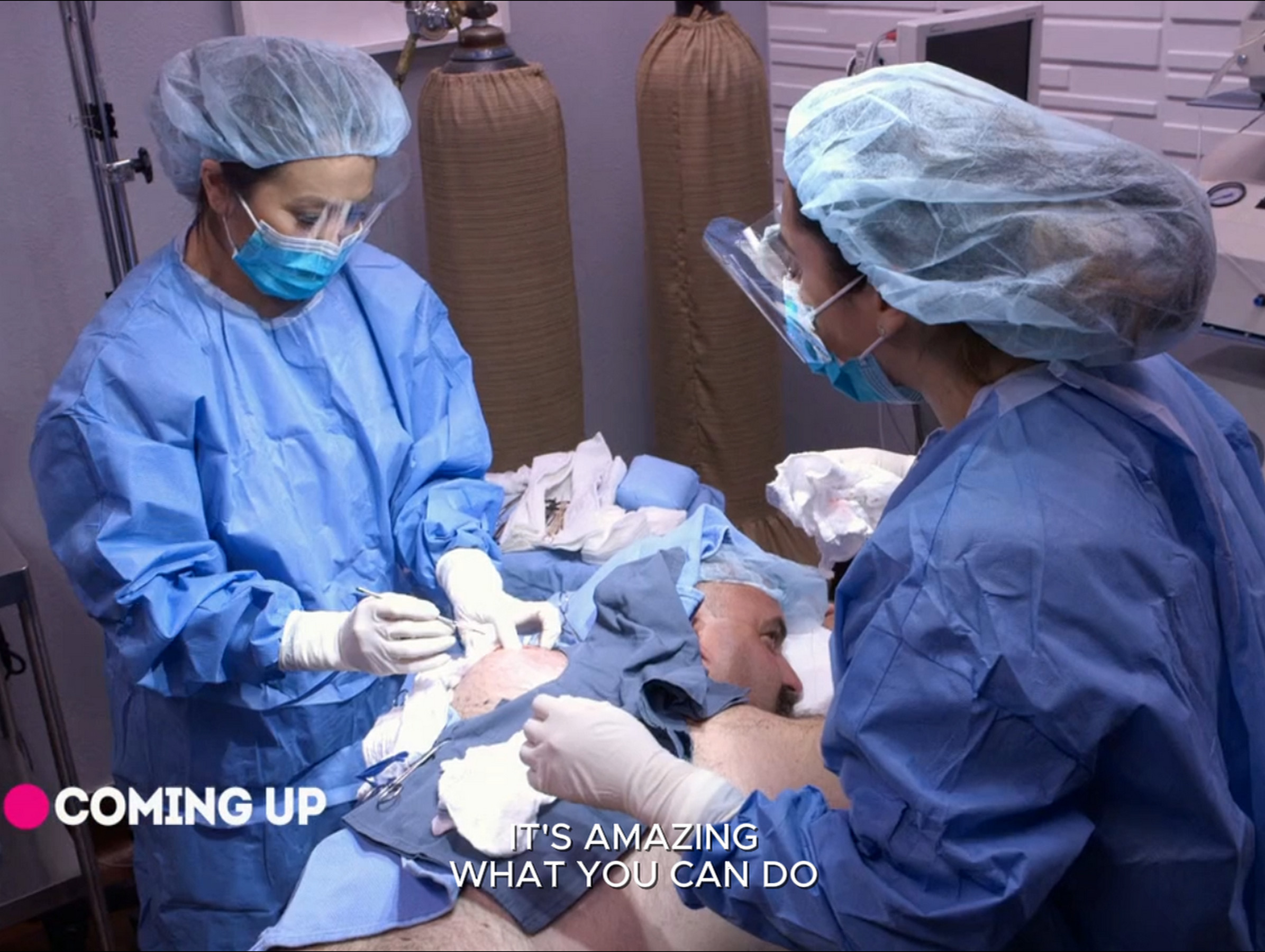 Dr. Sandra Lee helps Shane, who has a big old bump on his back. I’ll be sad to see it go. Dr. Pimple Popper 220626